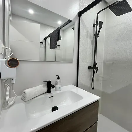 Exclusive Luxury Stay At Plaza Uncibay, Malaga Center Exterior foto